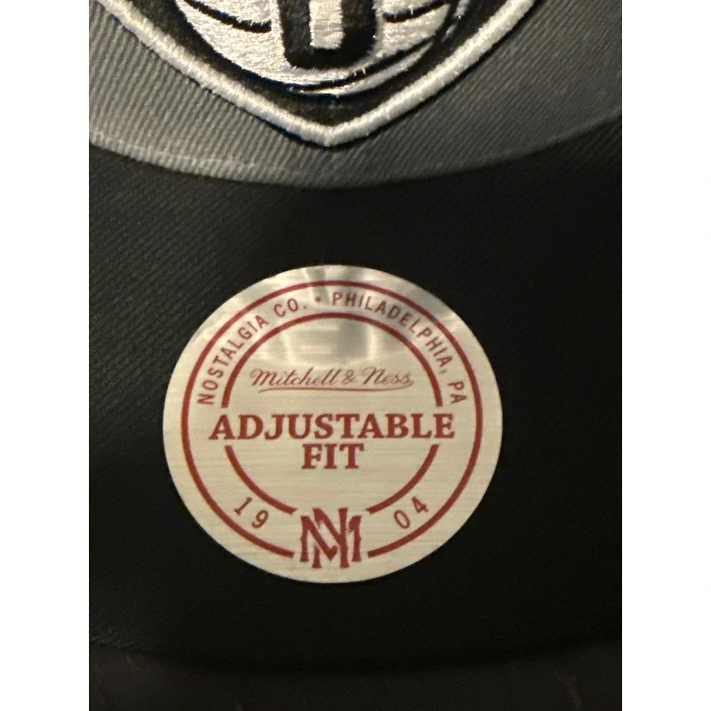Mitchell & Ness Brooklyn Nets Snapback Hat‎ Gray Black NBA Adjustable Cap New